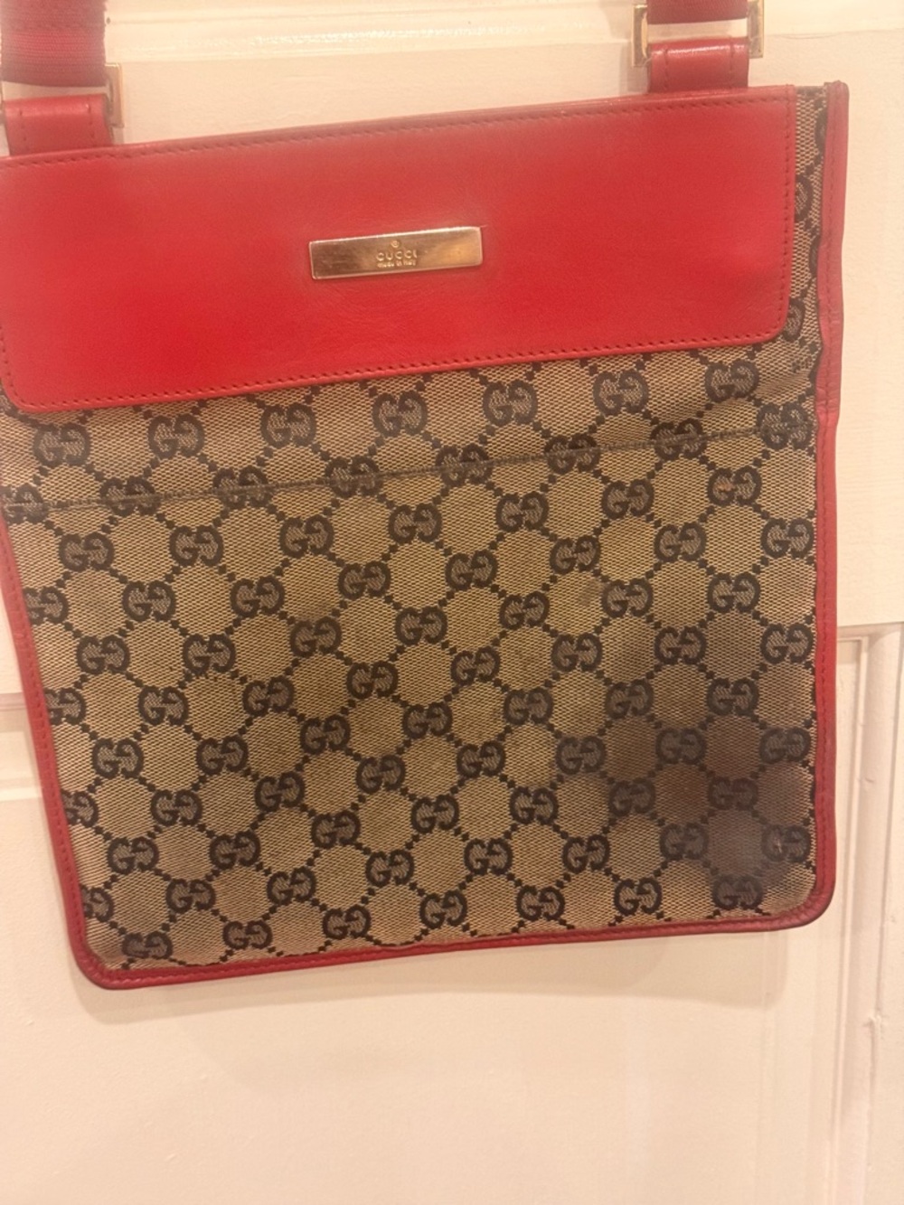 Gucci Y2K Red Leather Crossbody bag-AS IS